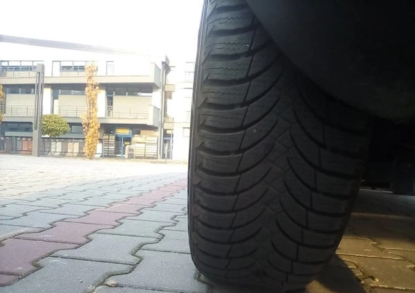 Seat Ibiza cena 27800 przebieg: 91800, rok produkcji 2015 z Garwolin małe 277